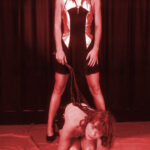 Femdom, Herrin, reife Herrin, Sklavin, lesbisch, BDSM. bisexuell, Bestrafung von Huren,